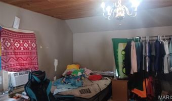 9112 Main St, Altenburg, MO 63732