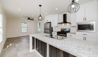 1346 Newport Ave, Attleboro, MA 02703