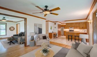 21 E Newhaven Cir, Madison, WI 53717