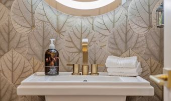 753 Vintage Dr, Baxter, TN 38544