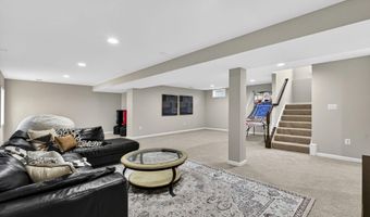 24960 MCNAIR Pl, Aldie, VA 20105