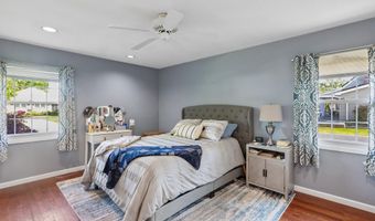 210 Deerfield Ln, Aberdeen, NJ 07747