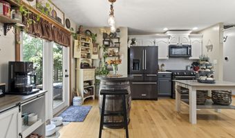 1135 Crystal Ct, Avon, IN 46123