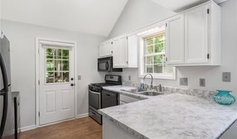 2776 Saint Charles Ln NW, Kennesaw, GA 30144