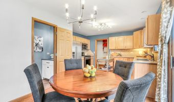 593 Collier Dr, Antioch, IL 60002
