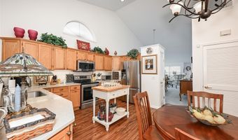 194 Kensington Ct, Aurora, OH 44202