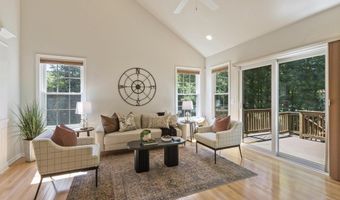 27 Greenside Ln 59, Acton, MA 01720