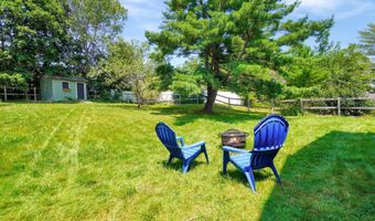 5 Crawford Dr, Bath, ME 04530