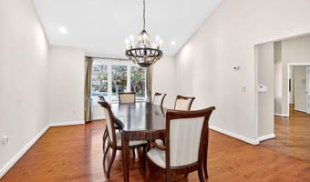 9209 VENDOME Dr, Bethesda, MD 20817