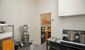 342 S Monroe St, Alderson, WV 24910