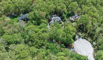 8 Rock Rd, Attleboro, MA 02703