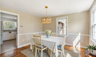 21 Old Chimney Rd, Barrington, RI 02806