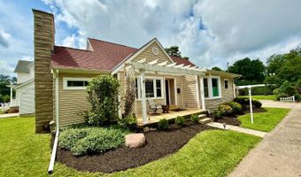 505 Edgewood Dr, Batesville, IN 47006