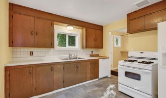 840 B St, Ashland, OR 97520
