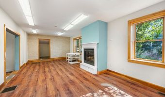 14-16 18 Friend St, Amesbury, MA 01913