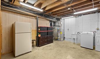 7408 MASONVILLE Dr, Annandale, VA 22003