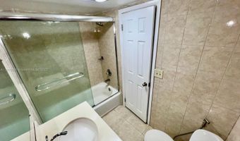 2750 NE 183rd St 906, Aventura, FL 33160