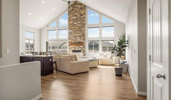 2200 LEDOUX Dr, Cheyenne, WY 82007