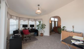 171 Leisure Park Cir, Santa Rosa, CA 95401