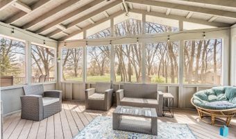 107 E Willow St, Beresford, SD 57004