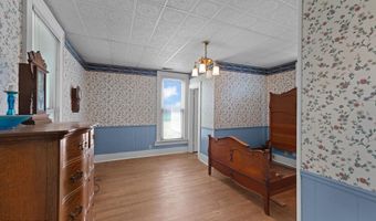 233 E Main St, Bells, TN 38006