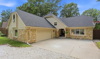 1954 Lakeview Dr, Avon, IN 46123
