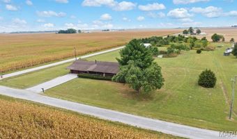 11938 Davis Rd, Alhambra, IL 62001