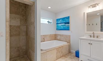 1420 E COAST Dr, Atlantic Beach, FL 32233
