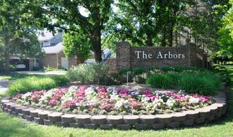 4471 Hillside Ct, Ann Arbor, MI 48105
