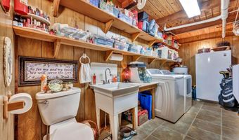 684 Mardis Point Rd, Baileyton, AL 35019