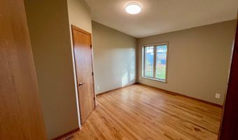 24826 560th Ave, Austin, MN 55912