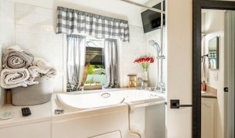 750 N Adams Ave, Buffalo, WY 82834
