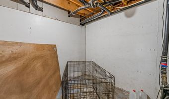 4540 Woodlow Dr, Bel Aire, KS 67220