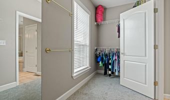100 LANE PARK Dr, Alabaster, AL 35114
