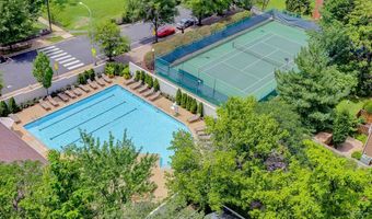 1530 KEY Blvd 203, Arlington, VA 22209