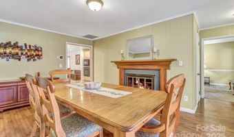 111 Hidden Pond Ln, Asheville, NC 28804