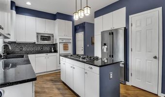 152 Pino Verde Ln, Amherst, NY 14221