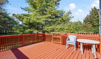 1 Dogwood Ct, Sayreville, NJ 08872