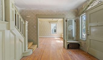 160 Manning Blvd, Albany, NY 12203
