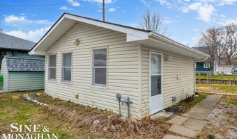 800 Ruskin Ave, Algonac, MI 48001