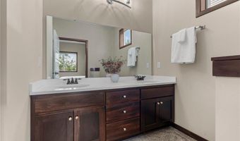 2726 11th Ave, Anoka, MN 55303