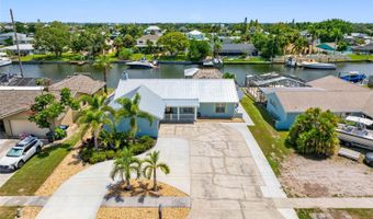 725 FLAMINGO Dr, Apollo Beach, FL 33572