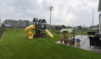 946 Willow Creek Dr, Alexandria, KY 41001