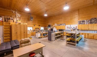 69019 Holmes Rd, Sisters, OR 97759