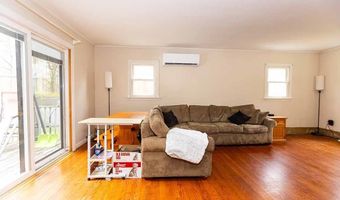 213 Hartford Pike, Foster, RI 02825