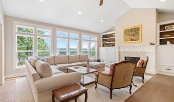 1663 Fairview Dr, Allegan, MI 49010