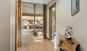 29 WHITE POINT Rd, Cora, WY 82925