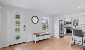 1453 N LONGFELLOW St, Arlington, VA 22205