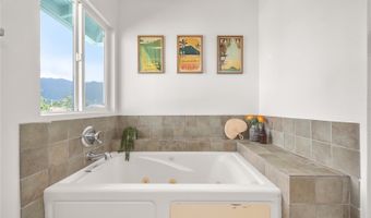 47-12 Nukuwai Pl, Kaneohe, HI 96744