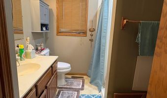 237 S Paul St, Appleton, MN 56208